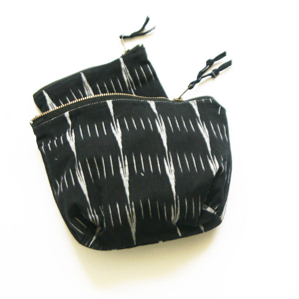 Black Arrow Stripe Ikat Triangle Stripe Large Zipper Pouch Set