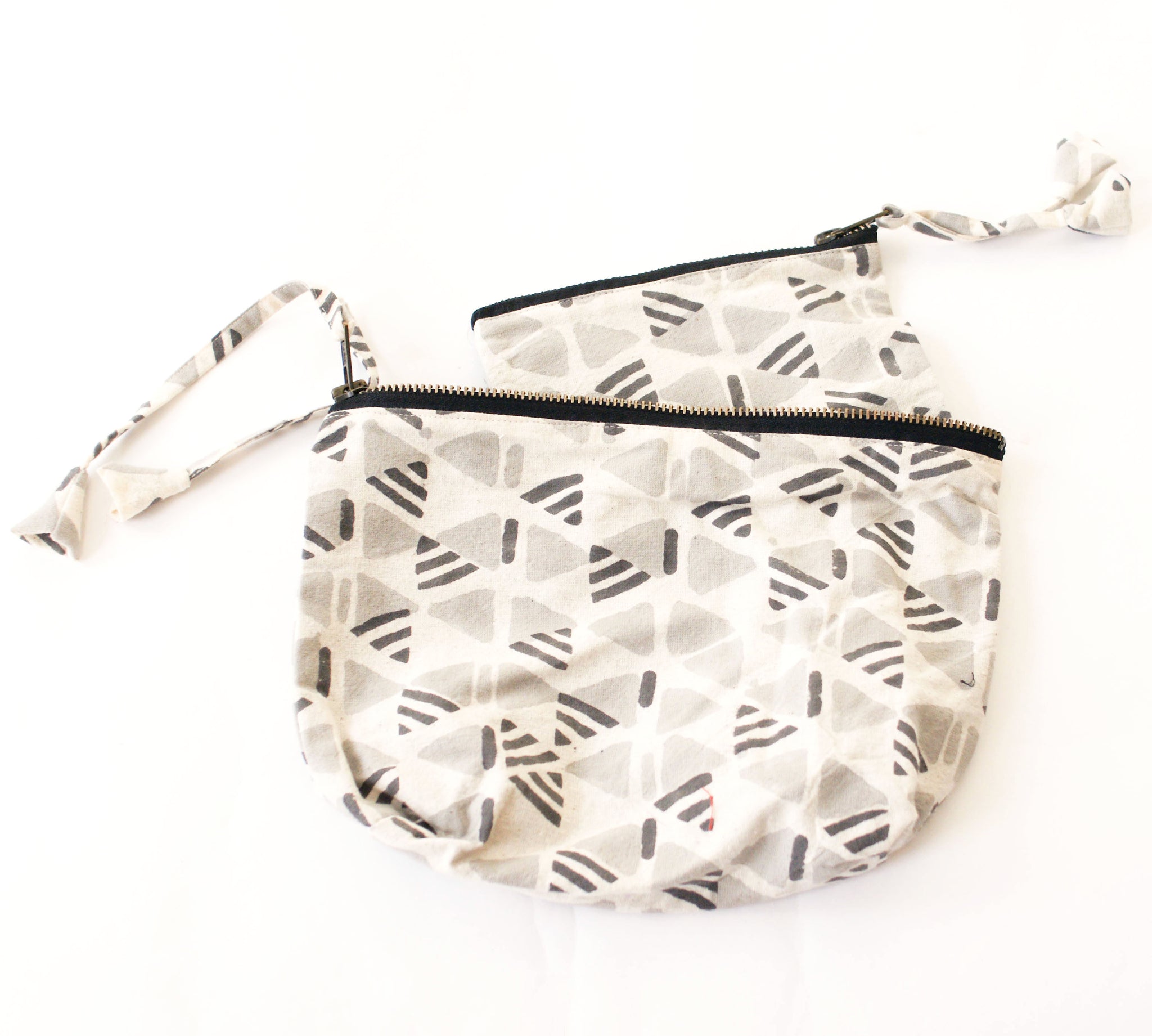 Gift Set: Grey Triangle Block Printed Zipper Pouch