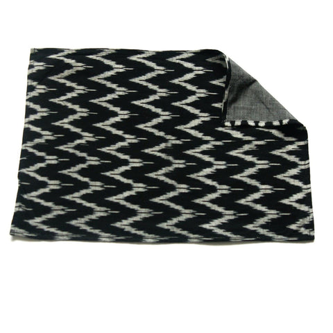 SOLD OUT Placemat Handwoven Black White and Grey Zig Zag