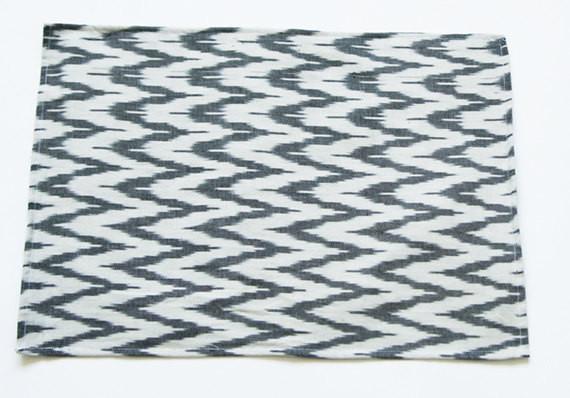 Gray Zig Zag Placemat Handwoven Cotton Ikat Chevron